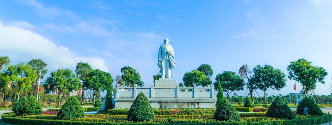 首選中山大學(xué)新華學(xué)院十大理由