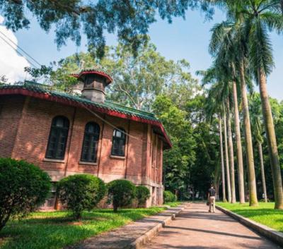 中山大學(xué) 古樸建筑與濃厚人文氣息的交融